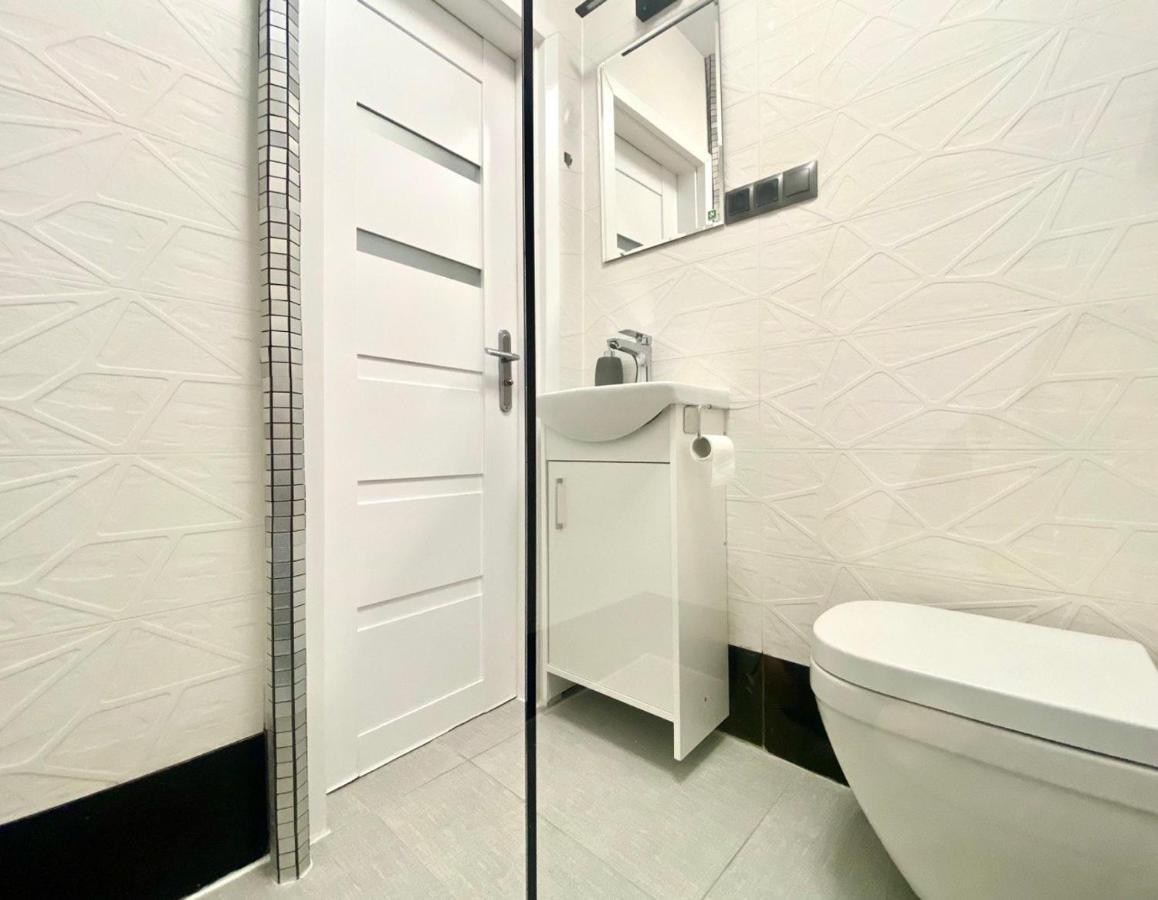 K22 Al Jana Pawla II Apartments 1 Warsawa Bagian luar foto